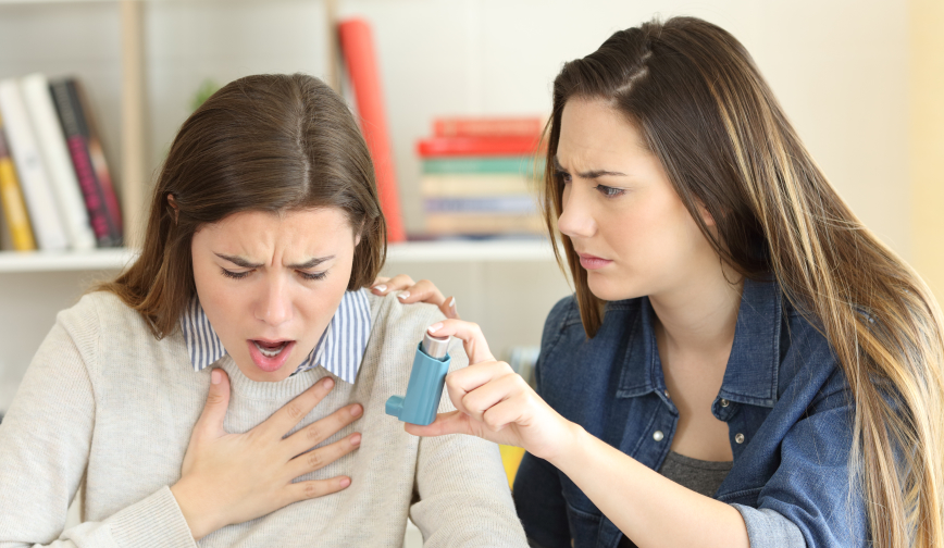 friend helping during asthma attack